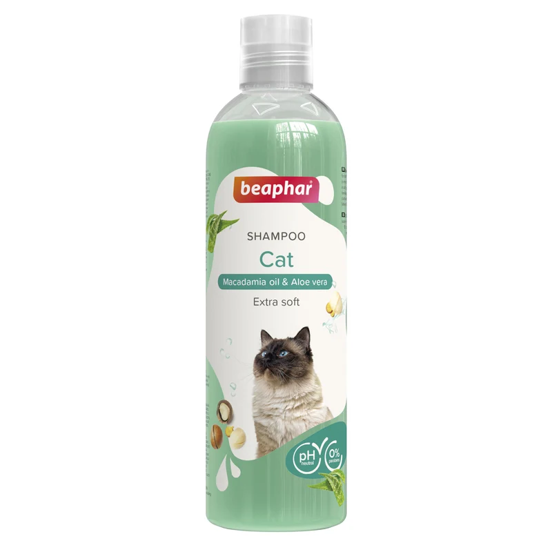 Expiry Date 21-Nov-26 Beaphar Macadamia Oil and Aloe Vera Cat Shampoo - 250ML